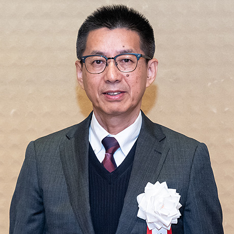会長 渡辺志津男